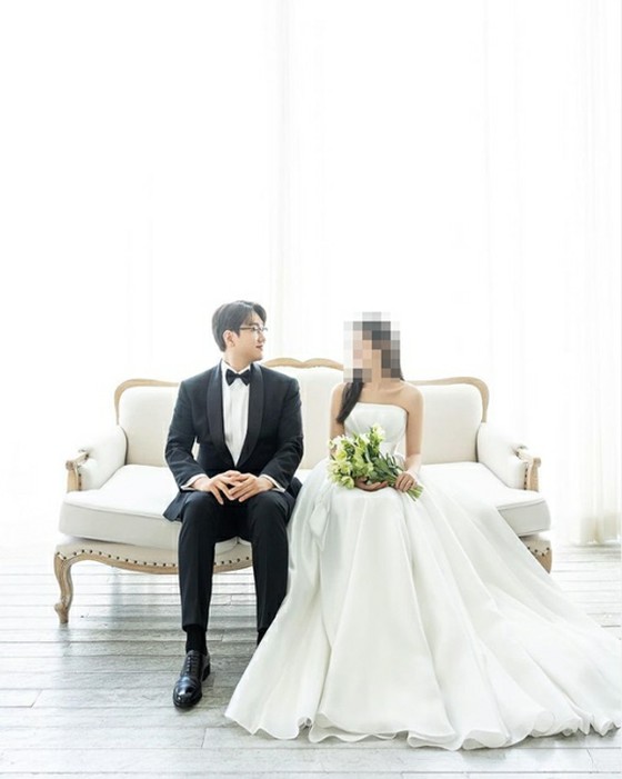 "Actress Park Sin Hye's brother" guitarist Park Shin Won announces marriage