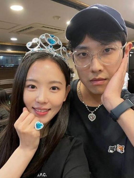 Actress Kang Hanna And Lee Jun Who Wear Princess Set Separately Ready To Win The Best Couple