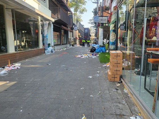 <Itaewon accident> Doctor who rushed to Itaewon Halloween tragedy ... horrified by onlookers, "Let's drink elsewhere" = Korea