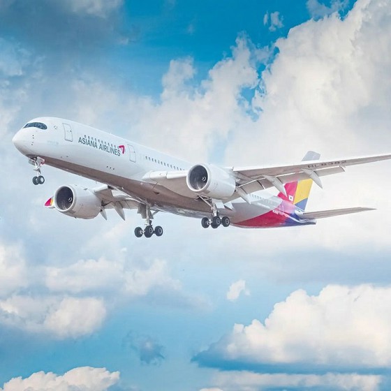 Asiana plan not to sell emergency exit seats for the time being