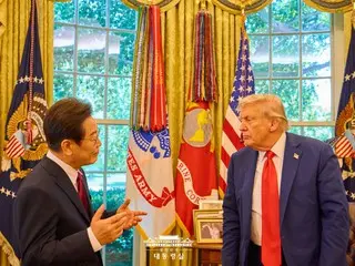 President Lee's approval rating stops declining and rises slightly = South Korea