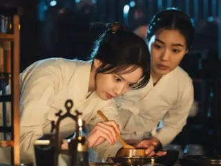 Yuna from the TV series "Tyrant Chef" prepares her first course meal for Lee Chae Min