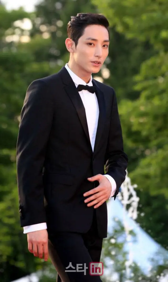 【全文】俳優イ・スヒョク、中国ファンミーティングで「12時間の酷使」…所属事務所は「深く遺憾に思う」