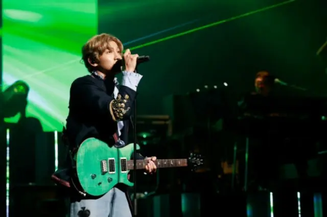 「東方神起」チャンミン、東京で初ソロツアーの砲門…全席完売でパワー全開03