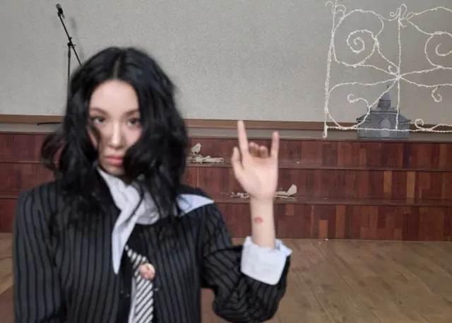 「TWICE」チェヨン、今まで見たことがないコンセプト続々…1stアルバム「LIL FANTASY vol.1」で高まるソロ活動