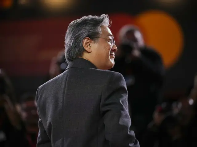 Lee Byung-hun's film "It Can't Be Done" fails to win Venice Film Festival award... Director Park Chan-wook: "I feel like I've already won a big award"