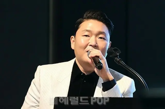 PSY、医療法違反の疑いで結局マスメディアの前に立つのか…韓国警察、「事情聴取の方針」