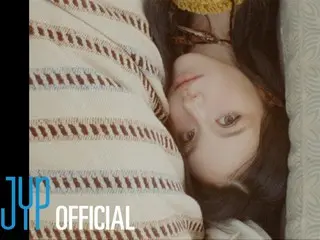 TWICE's Chae Young's solo debut is just three days away... Anticipation is building for her new song "SHOOT"
