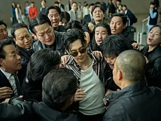 Yim Siwan, Park GyuYoung, and Jo WooJin, rising killers in the Netflix film "Mantis," take on a stylish action battle