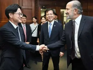Disagreements over US-Korea trade deal; South Korean Trade Minister holds follow-up meeting with US Commerce Secretary in New York