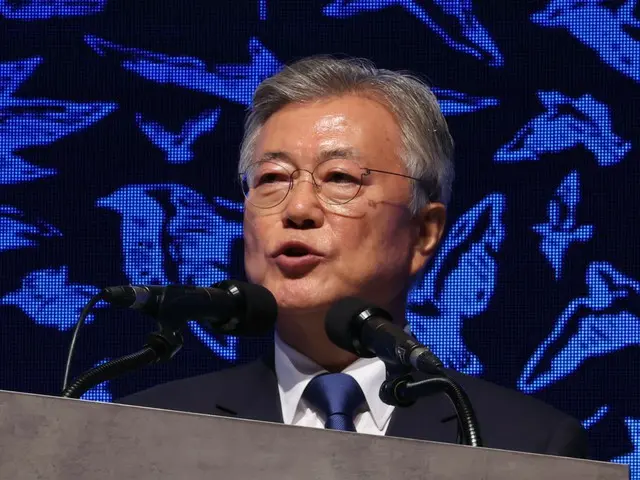 Former President Moon Jae-in: "It's time for Trump and Kim Jong-un to meet again and bear the fruits of peace" (South Korea)