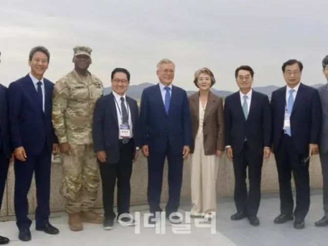板門店の共同警備区域を訪れた文在寅元大統領（写真＝国連のフェイスブックから）