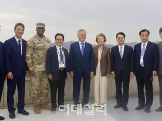 Former President Moon Jae-in visits JSA to commemorate the 7th anniversary of the September 19 Declaration... Commander of the US Forces Korea also in attendance - South Korean media