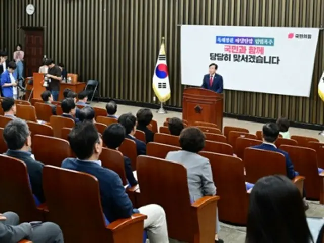 ソン・オンソク（宋彦錫）国民の力院内代表が22日午後、国会で開かれた政策議員総会に参加して発言している