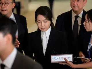 Former South Korean President Yoon and his wife are also incarcerated at the same time, raising questions about continuing security at their private residence even though it is empty