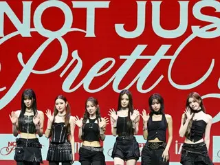 [Photo] "izna" holds showcase to celebrate release of second mini album "Not Just Pretty"