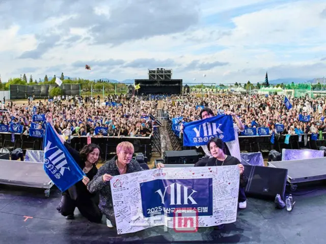 Reunited for the first time in 23 years, Japanese-Korean band "Y2K" takes to the stage at a rock festival