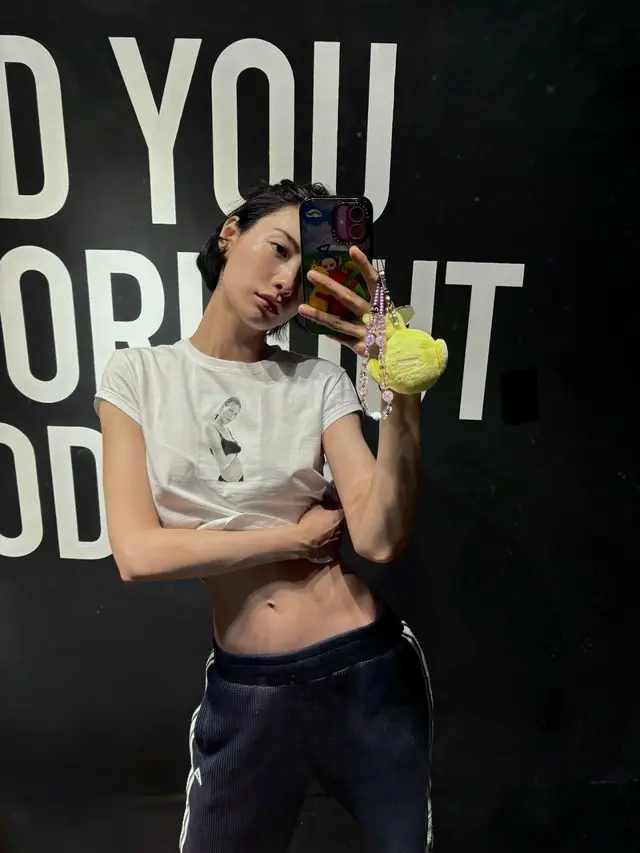 ナナ（AFTERSCHOOL）、全身タトゥーを一つ残して全部消したって…近況公開02