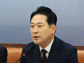 Citizen Power leader Jang sharply criticizes President's variety show appearance
