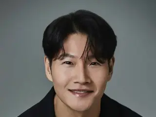 Singer Kim Jung Kook spotted watching Son Heung Min's game...was his wife there too?