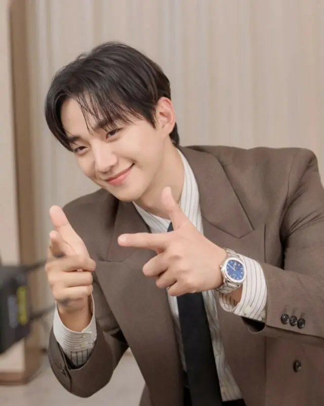 「2PM」ジュノ、 新ドラマ「テプン商事」制作発表会のビハインド公開