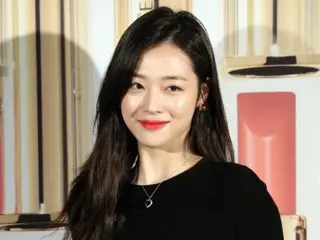 The late SULLI's 6th anniversary today (14th)... still misses her smile