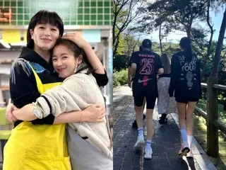 "Good friends" actresses Kim Hye Soo and Han Hyo Ju spotted on a running date... What's the secret to their beautiful, slender legs?