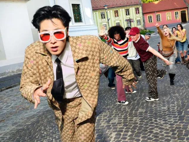 「東方神起」ユンホ、「M COUNTDOWN」で「Body Language」ステージ初公開