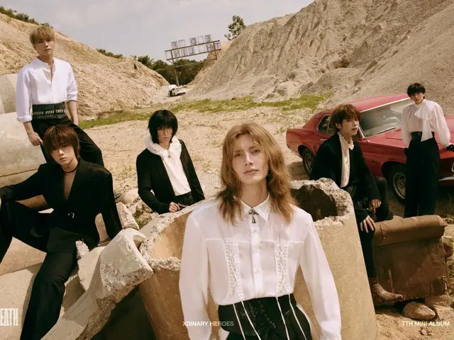「Xdinary Heroes」が、ニューミニアルバムの第2弾ティーザーイメージで、映画のような雰囲気を漂わせた。