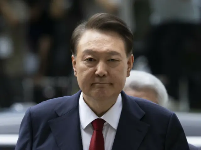 South Korean student files complaint against teacher for insulting former president Yoon during class, accusing him of violating political neutrality