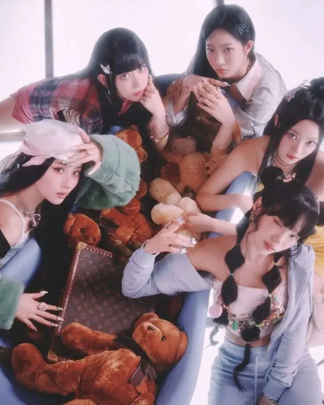 「LE SSERAFIM」、「EASY」も超えた…Spotifyで3つ目の3億回ストリーミング達成