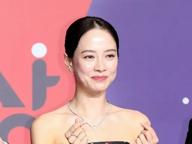 Song Jihyo reveals behind-the-scenes footage from her YouTube channel "JIHYO SSONG"... Do you also like "Pull Jihyo"?
