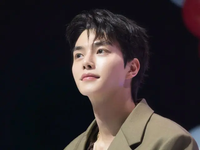 Song Kang's first fan meeting since Discharge was a great success... "I'm always grateful. Thank you so much"