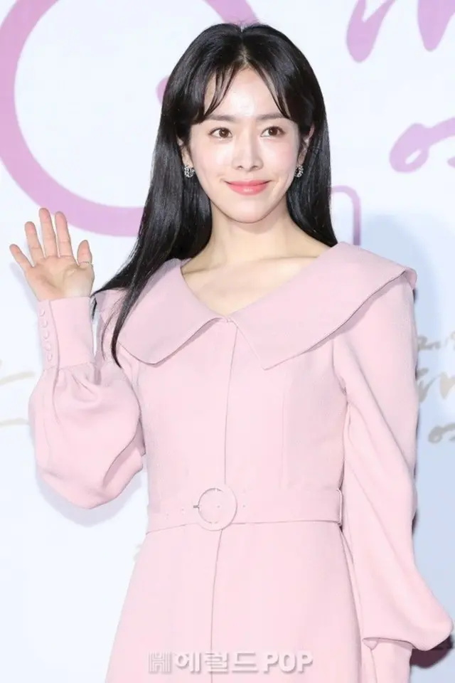 女優ハン・ジミン、新ドラマのスタッフに自腹で…