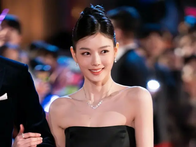 女優キム・ユジョン、引き込まれずにはいられないペク・アジン…魅惑的なビジュアル