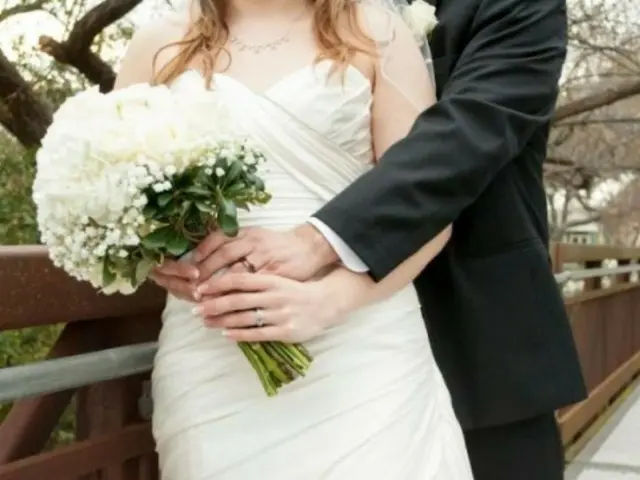 Increasing number of newlyweds pretending to be unmarried in South Korea