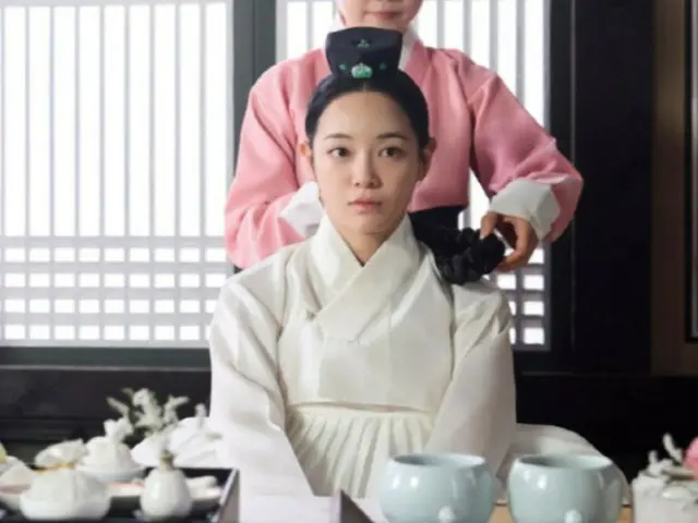 "The Moon Flows on This River" Kang Tae Oh and Kim Se Jeong are finally married... They start their life in the palace