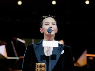 [2025 MAMA] G-DRAGON and Stray Kids win the Grand Prize! Chow Yun-Fat's memorial message is met with a moment of silence