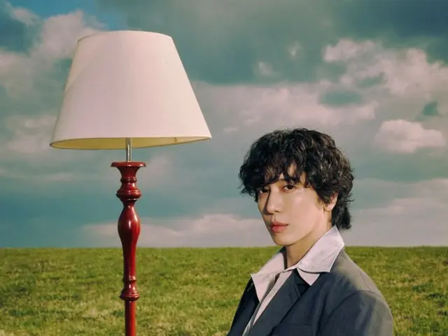 [Official] CNBLUE's Jung Yong Hwa releases his first vinyl album to mark his 10th solo anniversary. Limited edition of his 3rd mini album is released today.