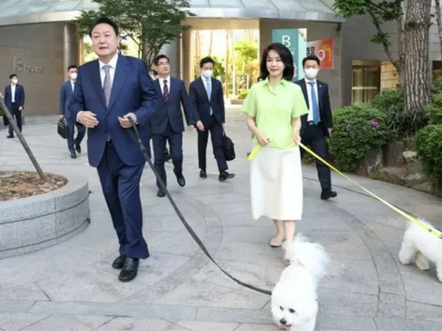 韓国大統領夫人、「犬肉食用の終息」に乗り出す…「無くなるまで努力」