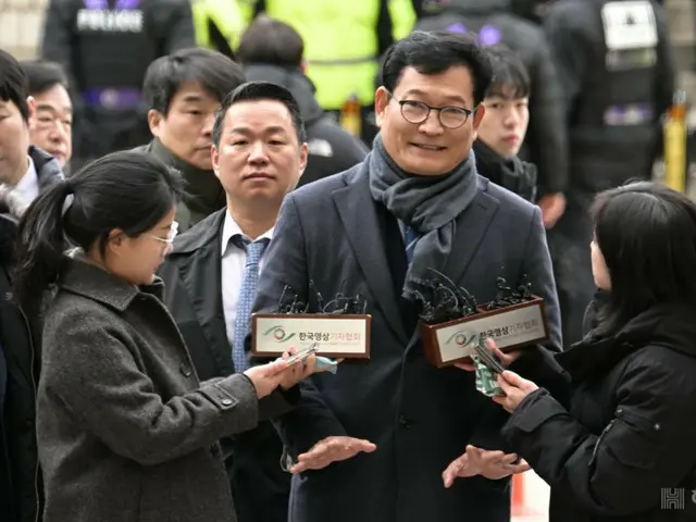 韓国最大野党の宋永吉前代表、現金封筒疑惑で拘束