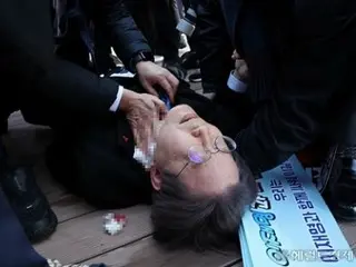 South Korean Democratic Party representative Lee Jae-myung and Bae Hyun-jin, who were attacked in Busan, ``hope for a speedy recovery''