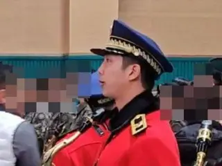 "BTS" RM wears military band uniform and saxophone...Releases a refreshing update