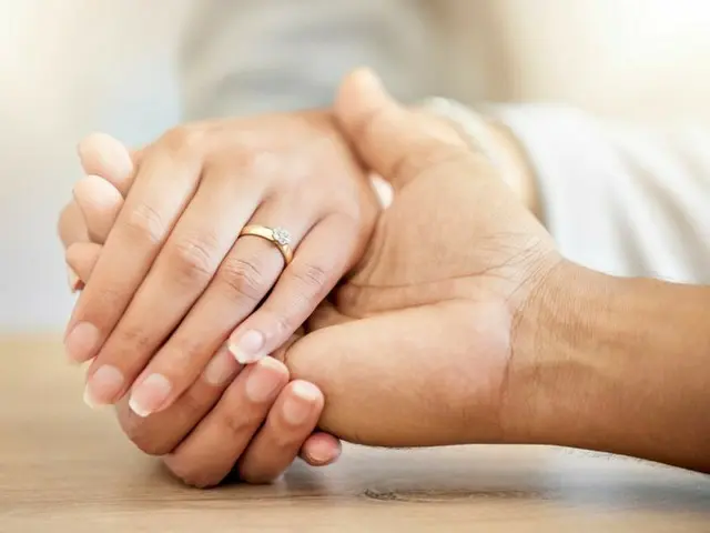 「コロナで結婚するカップルが消えた」…中国のダイヤモンド需要「急減」