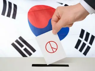"Illegal cameras" found at early voting stations in South Korean general election... Multiple YouTubers installed them?