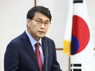 South Korean ruling party member: ``Moon Jae-in is a historical sinner''... ``He is shameless and divides the people with his violent remarks''