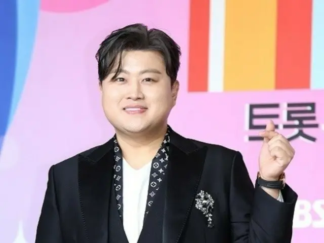 [Official statement] Singer Kim Ho Joong, remaining arena tour uncertain... SBS Medianet "under discussion"