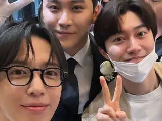 CNBLUE's Jung Yong Hwa attends former FTISLAND member Song Seung Hyun's wedding... Three-shot with Kwak Dong Yeon