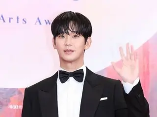 Kim Soo Hyun, just saying hello... confused by sudden Love Affair rumors