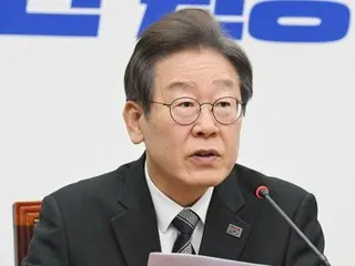 South Korea's largest opposition party leader: "Anti-North Korea leaflets are a violation of current law"... "Emergency inter-Korean government talks should be considered"